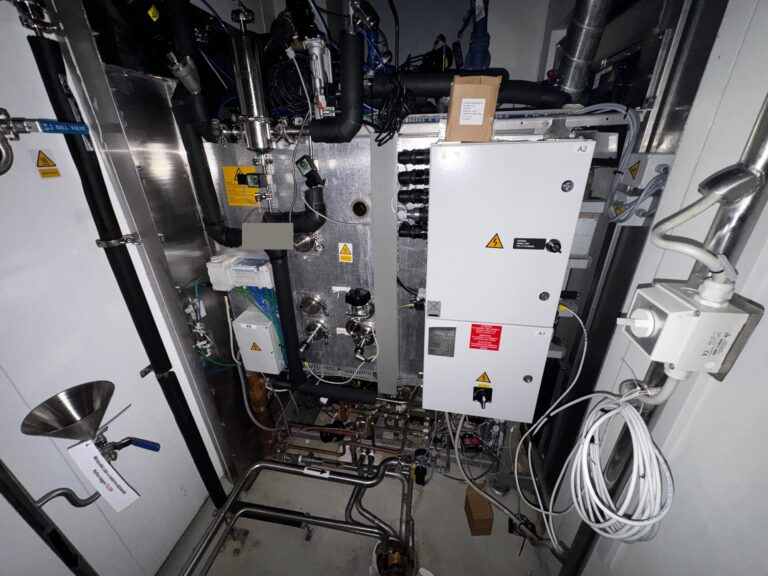 Getinge GE 2612 ARB-2 steam sterilizer, service side